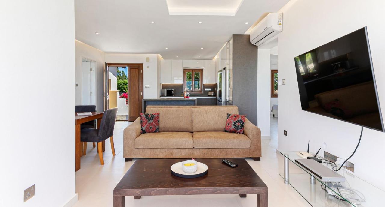 Modern Apartment Nz11 Large Balconies With Sea And Mountain Views Kouklia Exterior foto