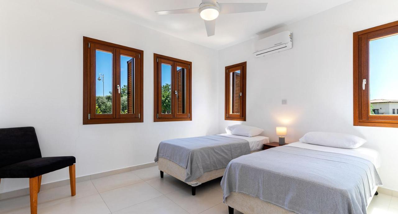 Modern Apartment Nz11 Large Balconies With Sea And Mountain Views Kouklia Exterior foto